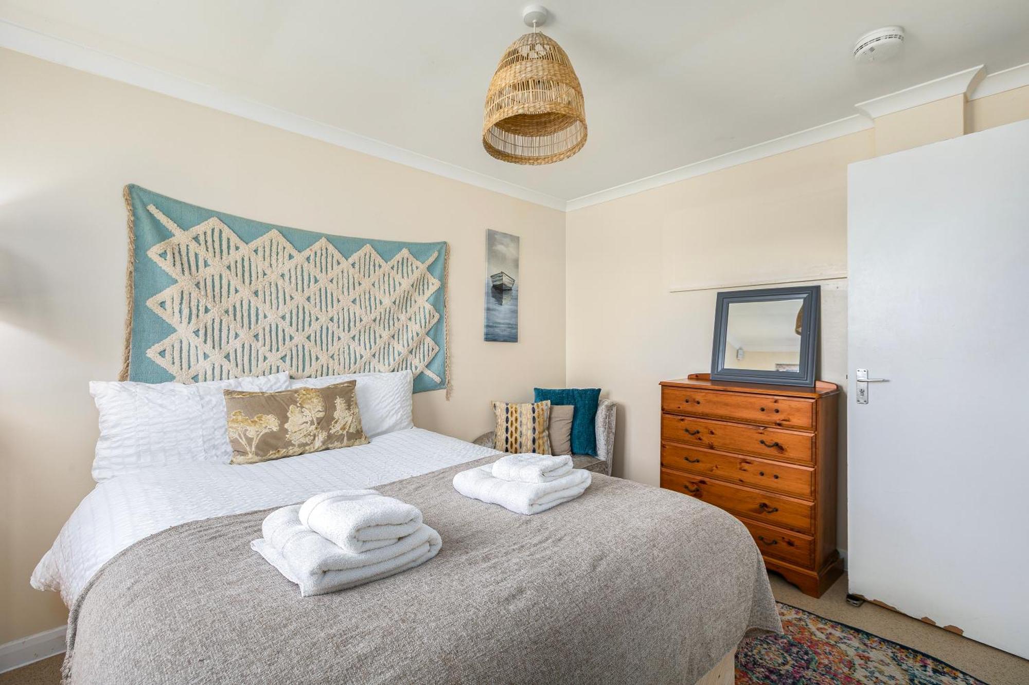 Rural Lodge Stay In Windsor! Hot Tub! Sleeps 20 เบรย์ ภายนอก รูปภาพ