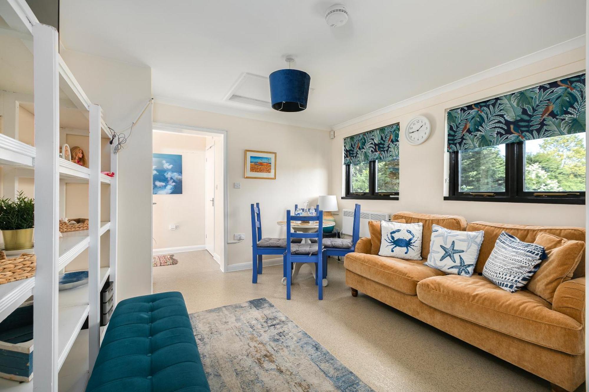 Rural Lodge Stay In Windsor! Hot Tub! Sleeps 20 เบรย์ ภายนอก รูปภาพ